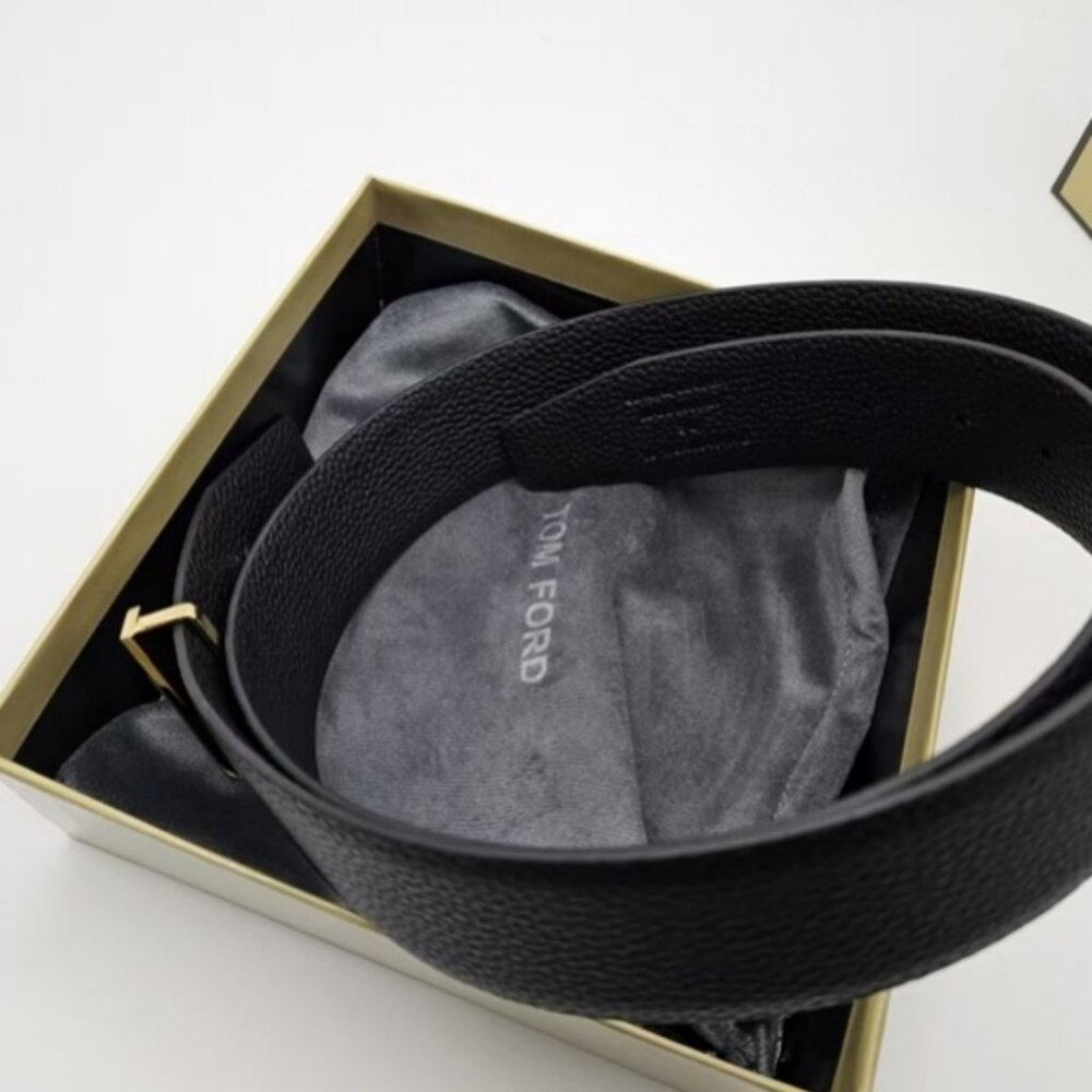 Tom Ford Black Belt - Grained Leather, Golden T-Accents - Picture 3 of 5